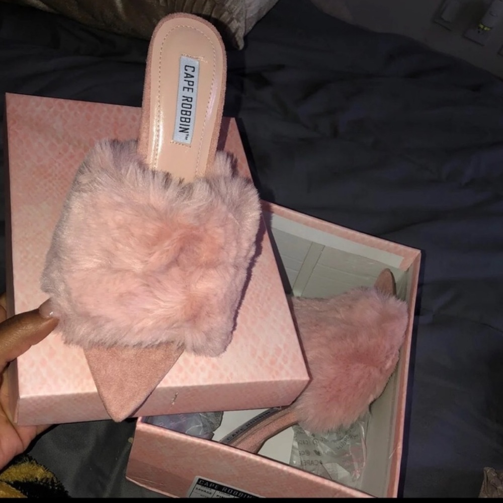 Fur fashion heels